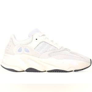 adidas Yeezy Boost 700